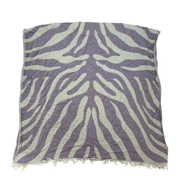 ONKUMO Amazon Coral Organic Cotton Towel in Purple Cream Double Faced Muslin - Picture 5 of 7